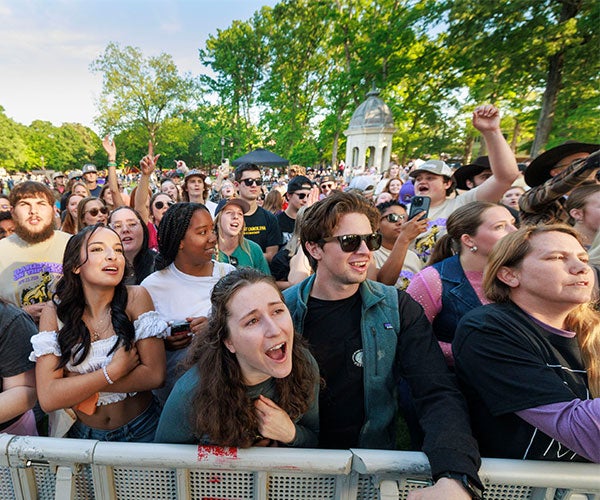 Barefoot on the Mall concert